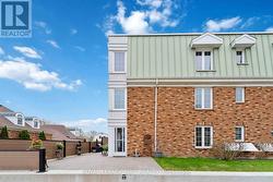 Desirable End Unit - 