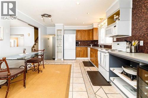 27 Wallace Close, Red Deer, AB 