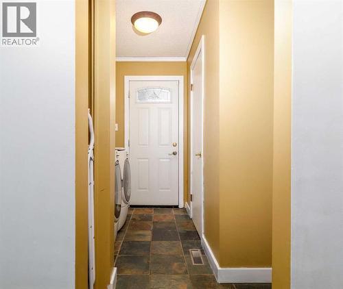27 Wallace Close, Red Deer, AB 