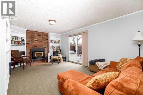 27 Wallace Close, Red Deer, AB 