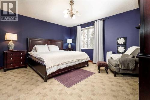 27 Wallace Close, Red Deer, AB 