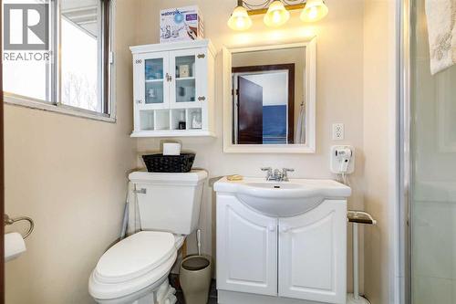 27 Wallace Close, Red Deer, AB 