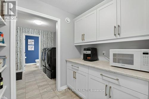 2 Ambrosia Path, St. Thomas, ON - Indoor Photo Showing Other Room
