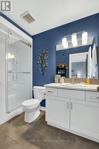 2 Ambrosia Path, St. Thomas, ON - Indoor Photo Showing Bathroom
