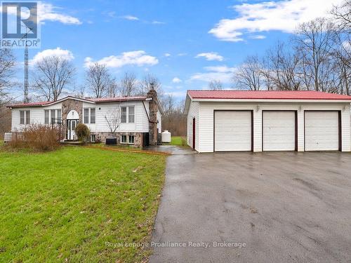 19656 LOYALIST PARKWAY  Prince Edward County (Hillier Ward), ON K0K 1T0