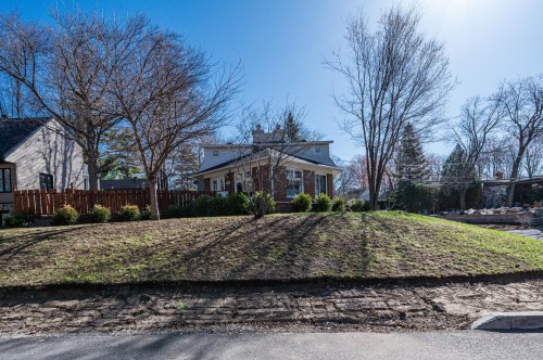 Front of Structure - 1011 Rue Lapointe, Terrebonne (Lachenaie), QC - Outdoor