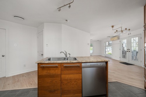 Kitchen - 1011 Rue Lapointe, Terrebonne (Lachenaie), QC - Indoor Photo Showing Kitchen With Double Sink
