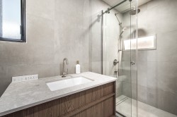 Master Bathroom - 
