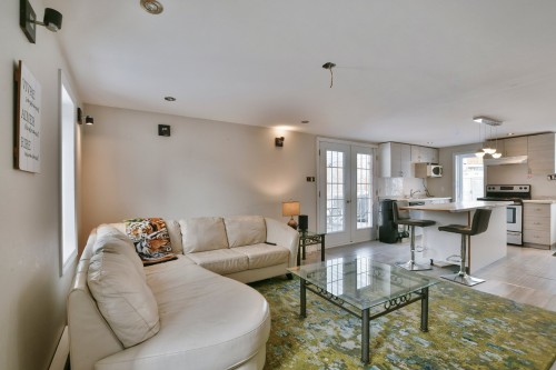 Salon - 1811 Ch. Beaudoin, L'Assomption, QC - Indoor Photo Showing Living Room