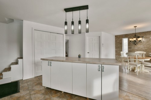 Cuisine - 1811 Ch. Beaudoin, L'Assomption, QC - Indoor