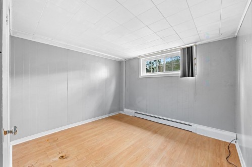Chambre à coucher - 842 Rue Principale, Bryson, QC - Indoor Photo Showing Other Room