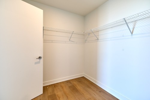 Penderie (Walk-in) - 624-50 Rue De L'Éclipse, Brossard, QC - Indoor With Storage