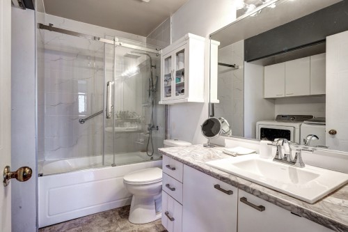 Salle de bains - 302-64 Rue Pierre-Laporte, Saint-Eustache, QC - Indoor Photo Showing Bathroom