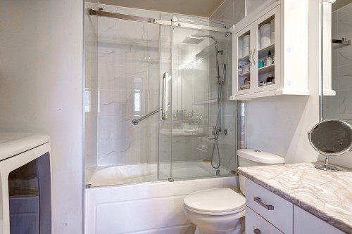 Salle de bains - 302-64 Rue Pierre-Laporte, Saint-Eustache, QC - Indoor Photo Showing Bathroom