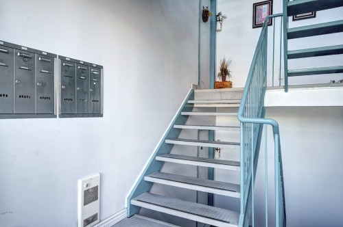 Escalier - 302-64 Rue Pierre-Laporte, Saint-Eustache, QC -  Photo Showing Other Room