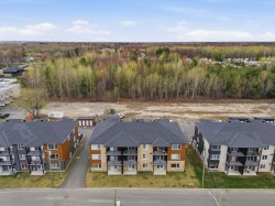 4870  - 4886 Rue Lagacé  Drummondville, QC J2E 0A8