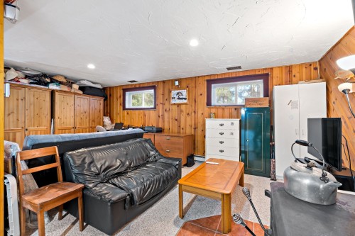 Salle familiale - 789 Place Kavanagh, Mont-Tremblant, QC - Indoor
