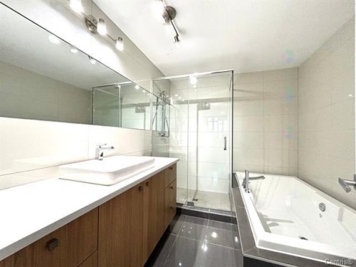 Bathroom - 711-2160 Av. Terry-Fox, Laval (Chomedey), QC - Indoor Photo Showing Bathroom