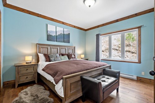 Chambre à coucher principale - 345  - 347 Ch. Grenier, Lac-Supérieur, QC 