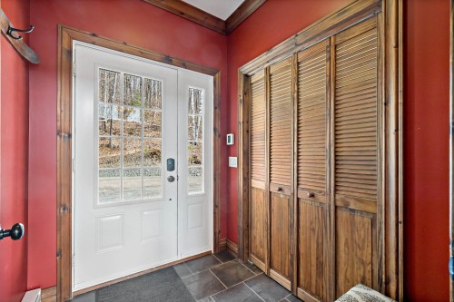 Hall d'entrée/Vestibule - 345  - 347 Ch. Grenier, Lac-Supérieur, QC 