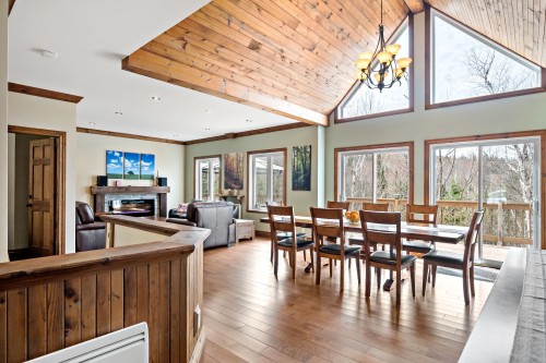 Salle à manger - 345  - 347 Ch. Grenier, Lac-Supérieur, QC 