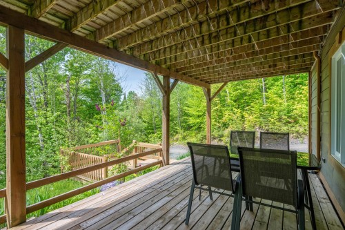 Balcon - 345  - 347 Ch. Grenier, Lac-Supérieur, QC 