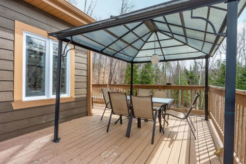 Balcon - 345  - 347 Ch. Grenier, Lac-Supérieur, QC 