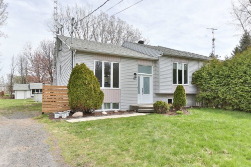 Façade - 30A Rue Lamarche, Mont-Saint-Grégoire, QC - Outdoor