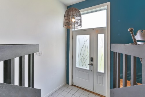 Hall d'entrée/Vestibule - 30A Rue Lamarche, Mont-Saint-Grégoire, QC - Indoor Photo Showing Other Room