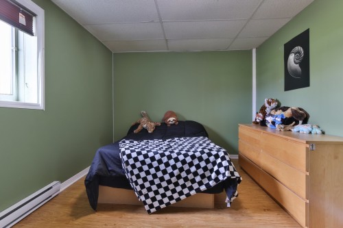 Chambre à coucher - 30A Rue Lamarche, Mont-Saint-Grégoire, QC - Indoor Photo Showing Bedroom