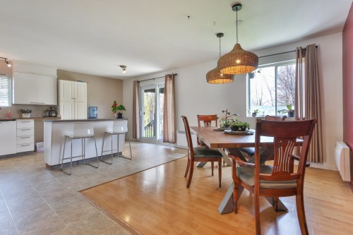 Vue d'ensemble - 30A Rue Lamarche, Mont-Saint-Grégoire, QC - Indoor Photo Showing Dining Room