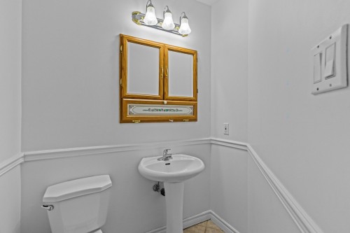 Salle d'eau - 736 Rue Des Vignobles, Rosemère, QC - Indoor Photo Showing Bathroom