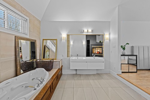 Salle de bains - 736 Rue Des Vignobles, Rosemère, QC - Indoor Photo Showing Bathroom