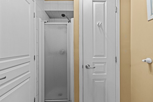 Salle de bains - 736 Rue Des Vignobles, Rosemère, QC - Indoor Photo Showing Bathroom