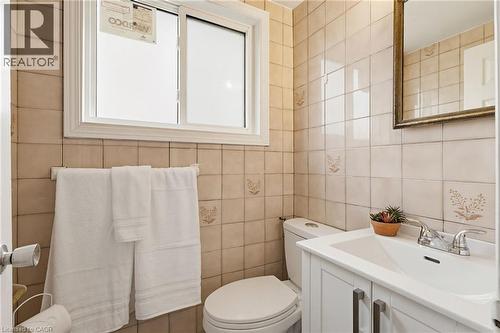 55 Yarmouth Court, Hamilton, ON - Indoor Photo Showing Bathroom