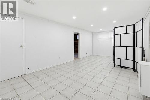 55 Yarmouth Court, Hamilton, ON - Indoor Photo Showing Other Room