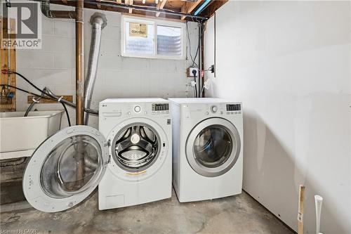 55 Yarmouth Court, Hamilton, ON - Indoor Photo Showing Laundry Room