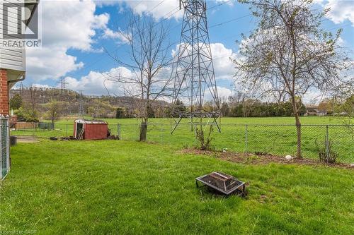 55 Yarmouth Court, Hamilton, ON - Outdoor