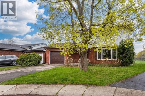 55 Yarmouth Court, Hamilton, ON - Outdoor