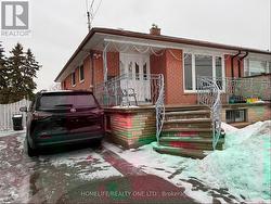 77 NEWLIN CRESCENT Toronto, ON M3L 1X5