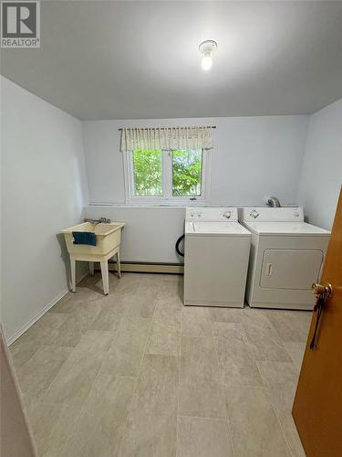 139 Main Street, Summerford, NL - Indoor Photo Showing Laundry Room
