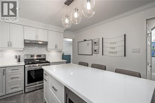 2475 Cavendish Drive, Burlington, ON - Indoor Photo Showing Kitchen