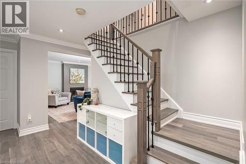 2475 Cavendish Drive, Burlington, ON - Indoor Photo Showing Other Room