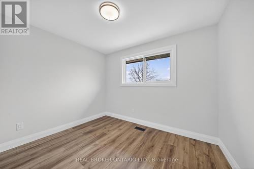 201 Ridge Street, Hamilton, ON - Indoor Photo Showing Other Room