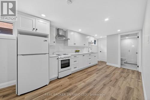 201 Ridge Street, Hamilton, ON - Indoor Photo Showing Kitchen