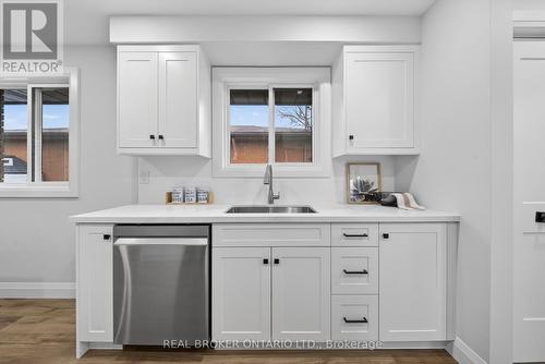 201 Ridge Street, Hamilton, ON - Indoor Photo Showing Kitchen