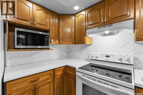 619 Blackshire Crescent, Saskatoon, SK - Indoor Photo Showing Kitchen