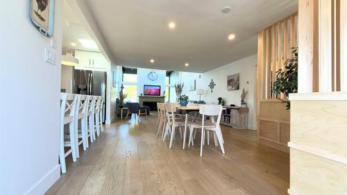338 Burne Avenue, Kelowna, BC - Indoor Photo Showing Dining Room