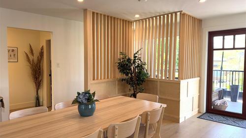 338 Burne Avenue, Kelowna, BC - Indoor