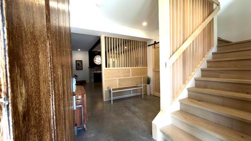 338 Burne Avenue, Kelowna, BC - Indoor Photo Showing Other Room